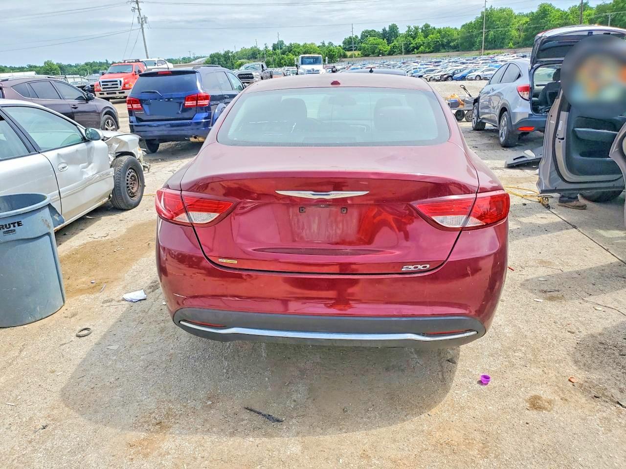 2015 CHRYSLER 200 LIMITED photo 6