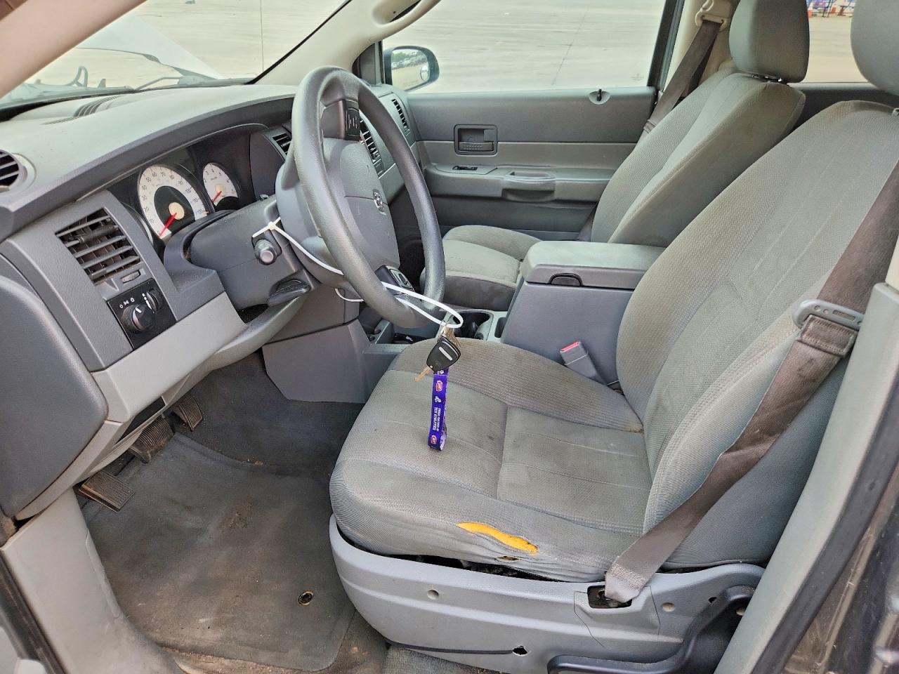 2006 DODGE DURANGO SXT photo 13