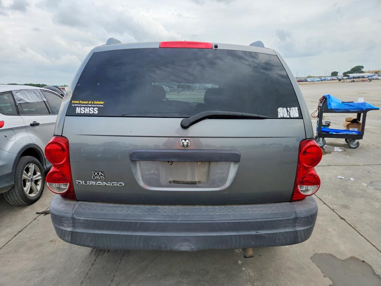 2006 DODGE DURANGO SXT photo 11