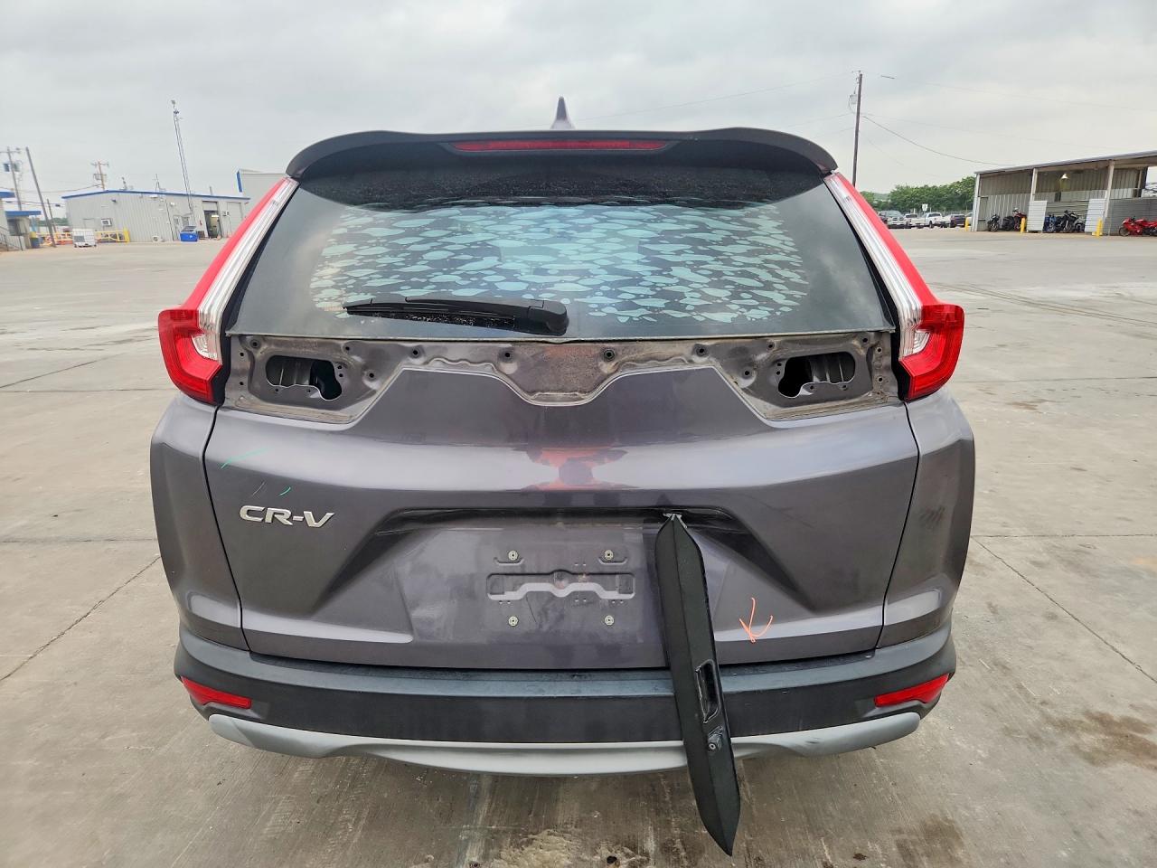 2018 HONDA CR-V LX photo 11