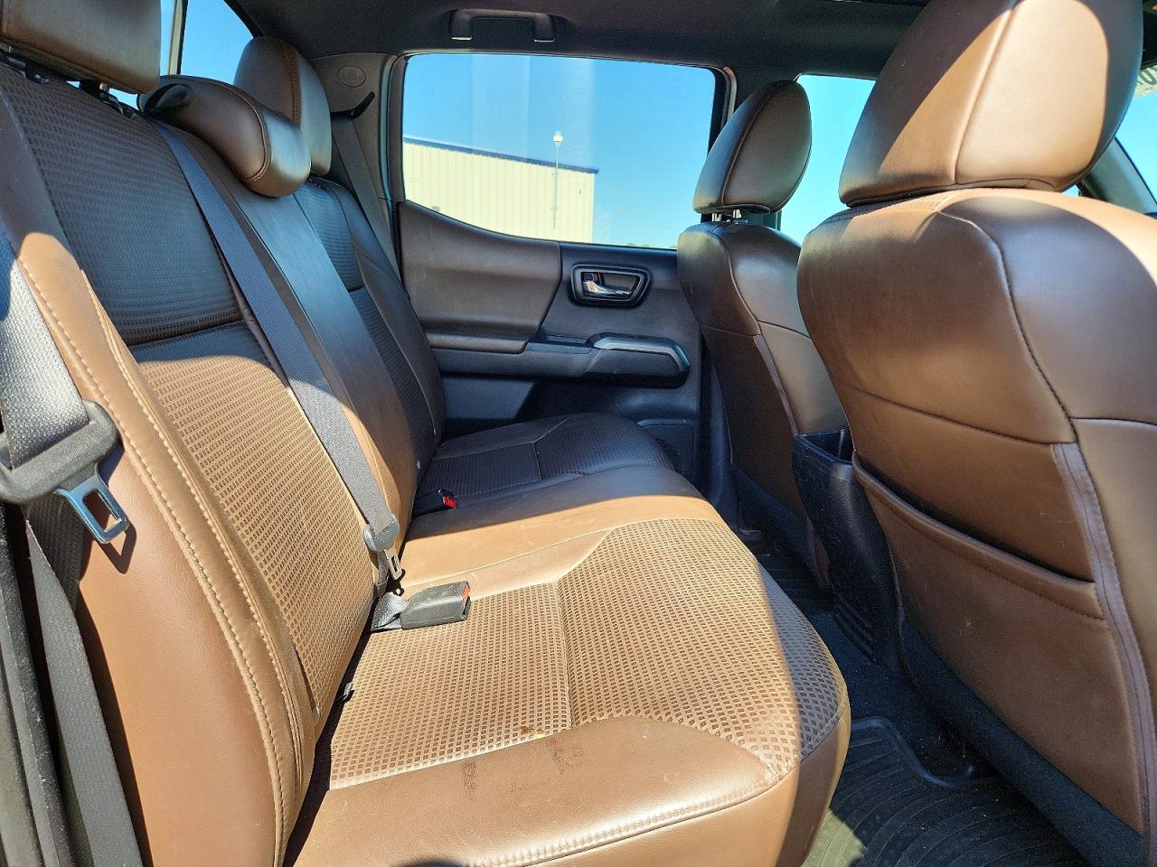 2017 TOYOTA TACOMA LIMITED photo 19
