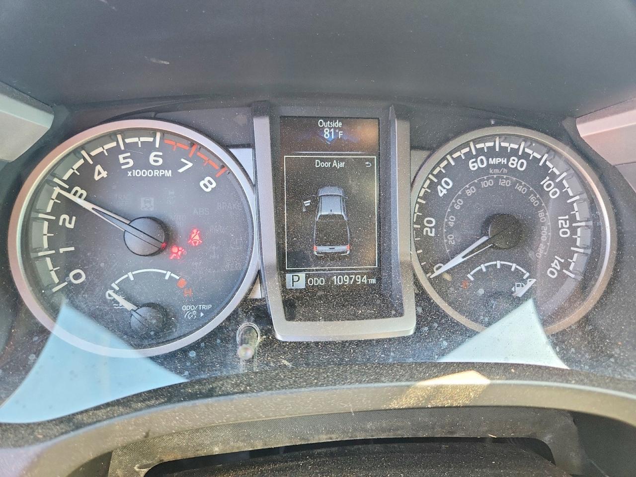 2017 TOYOTA TACOMA LIMITED photo 17