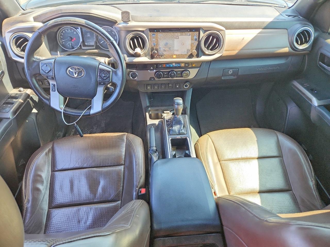 2017 TOYOTA TACOMA LIMITED photo 15