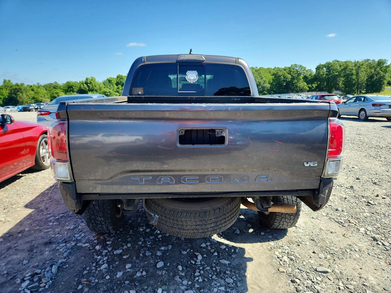 2017 TOYOTA TACOMA LIMITED photo 11