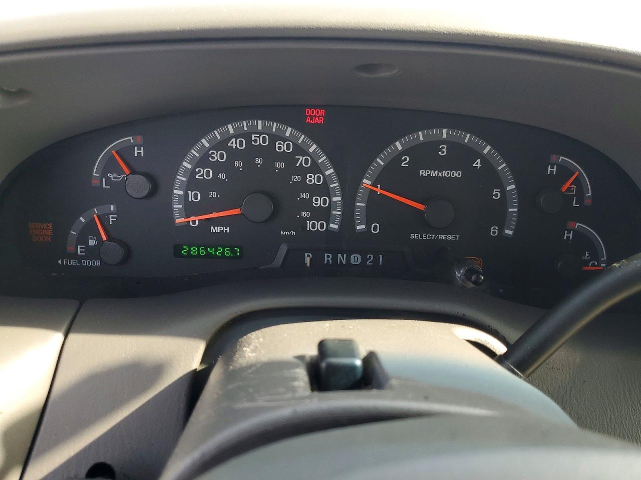 2001 FORD EXPEDITION XLT photo 17