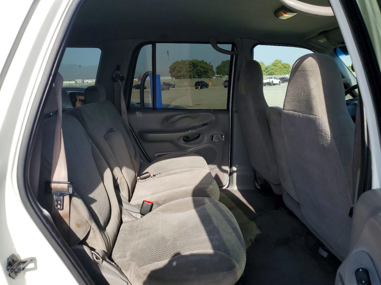2001 FORD EXPEDITION XLT photo 21