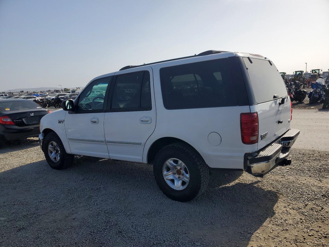 2001 FORD EXPEDITION XLT photo 3