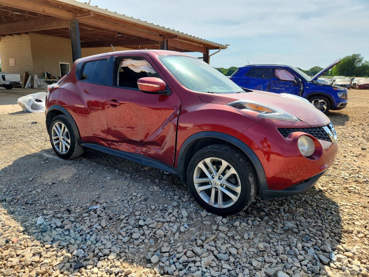 2015 NISSAN JUKE SV photo 7