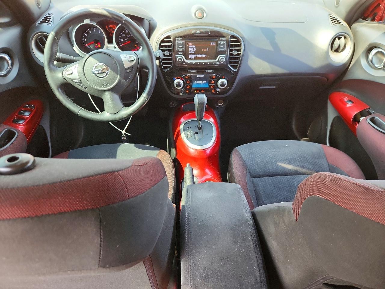 2015 NISSAN JUKE SV photo 15