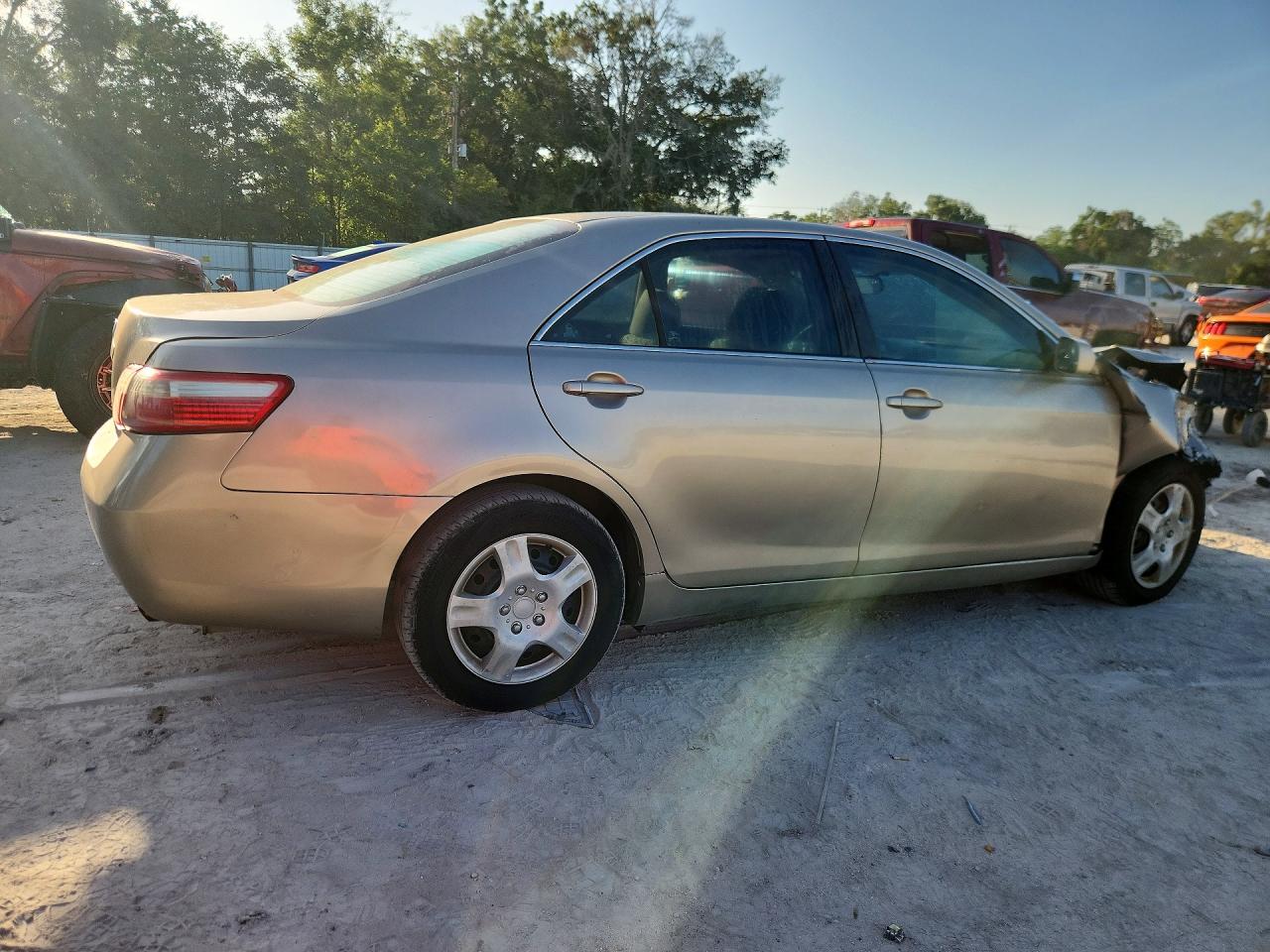 2007 TOYOTA CAMRY LE photo 5