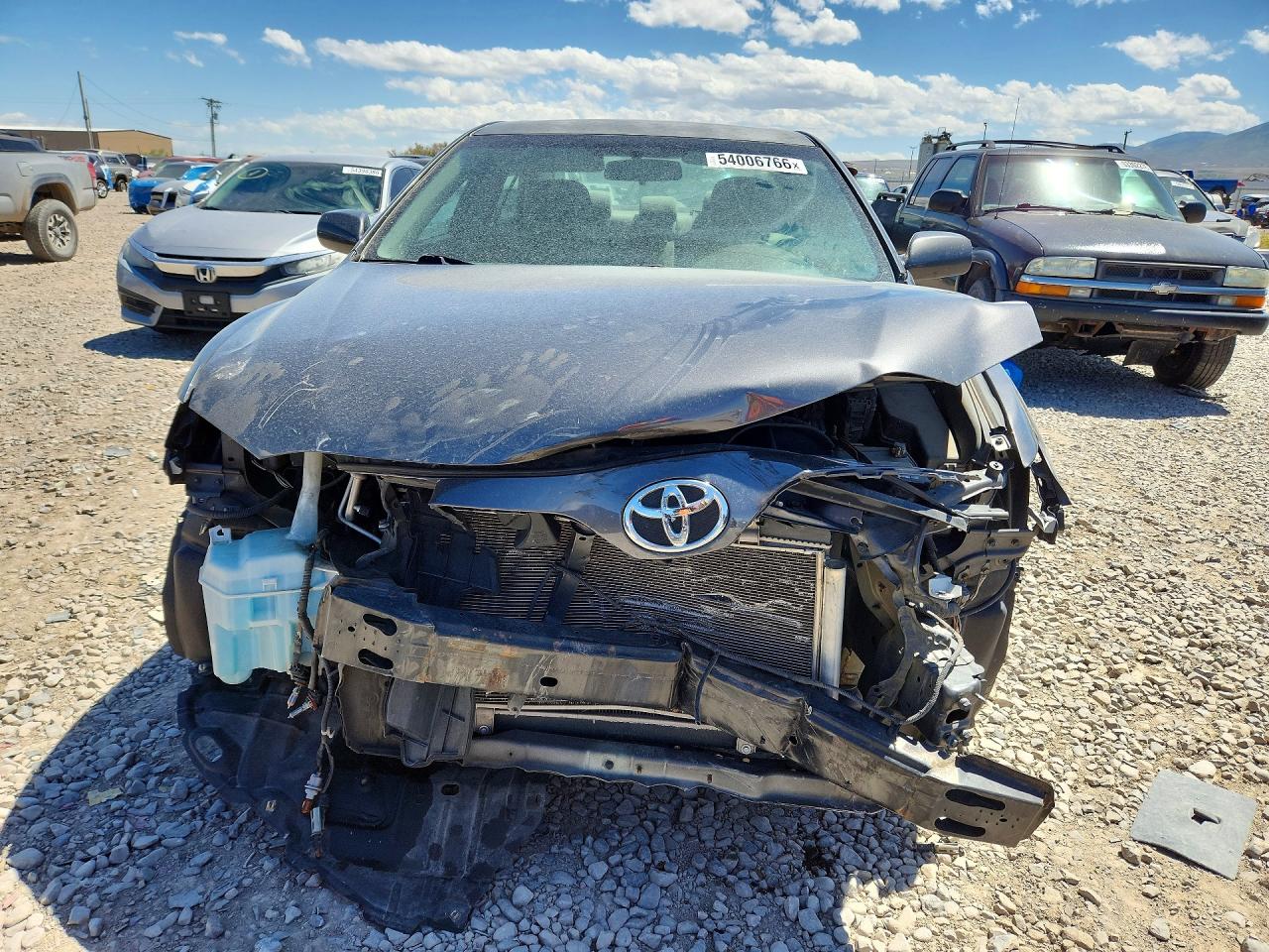 2010 TOYOTA CAMRY LE photo 5