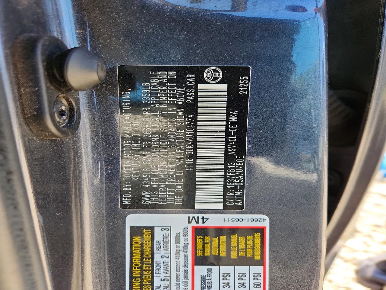 2010 TOYOTA CAMRY LE photo 12