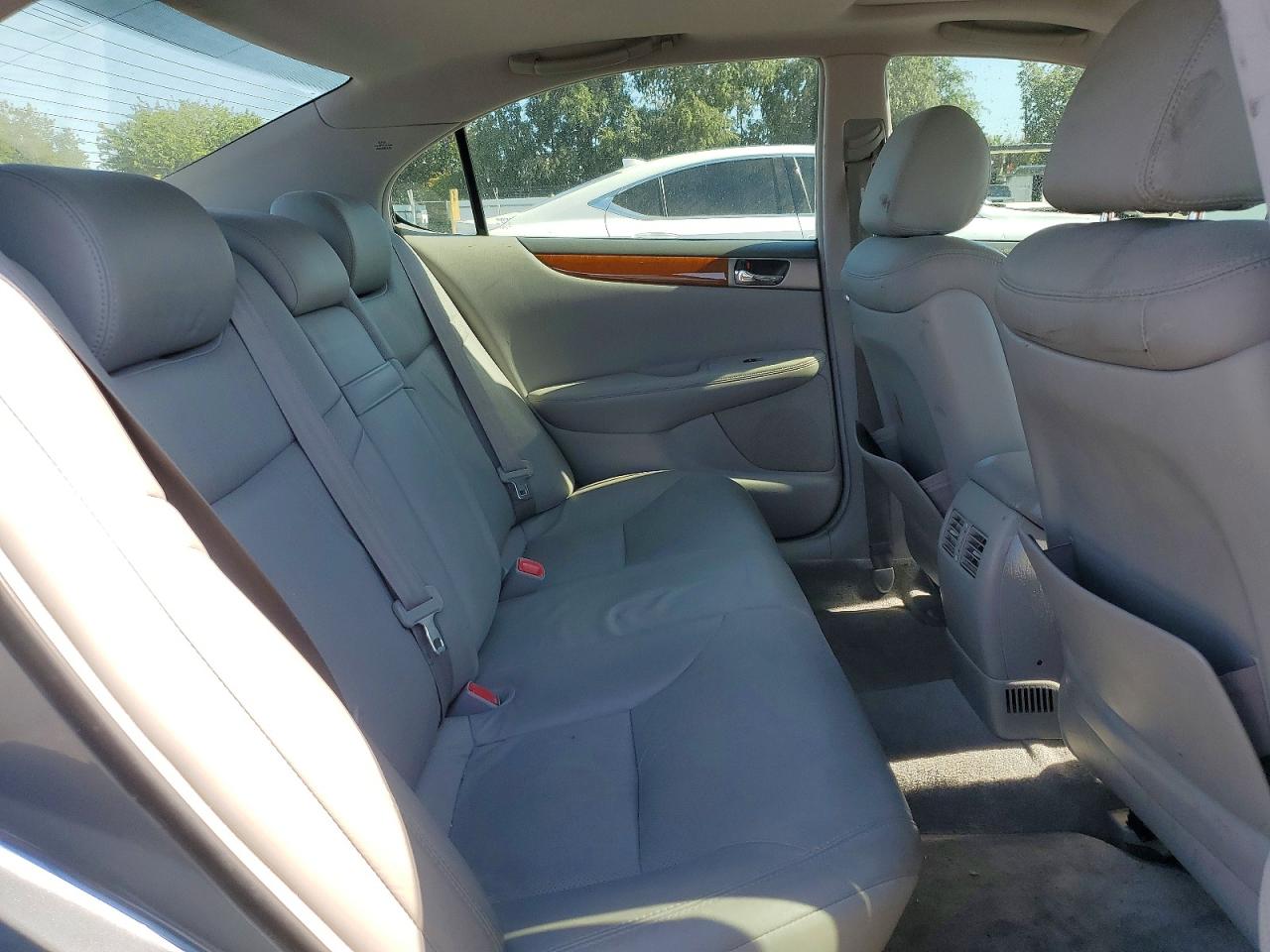 2005 LEXUS ES 330 photo 19