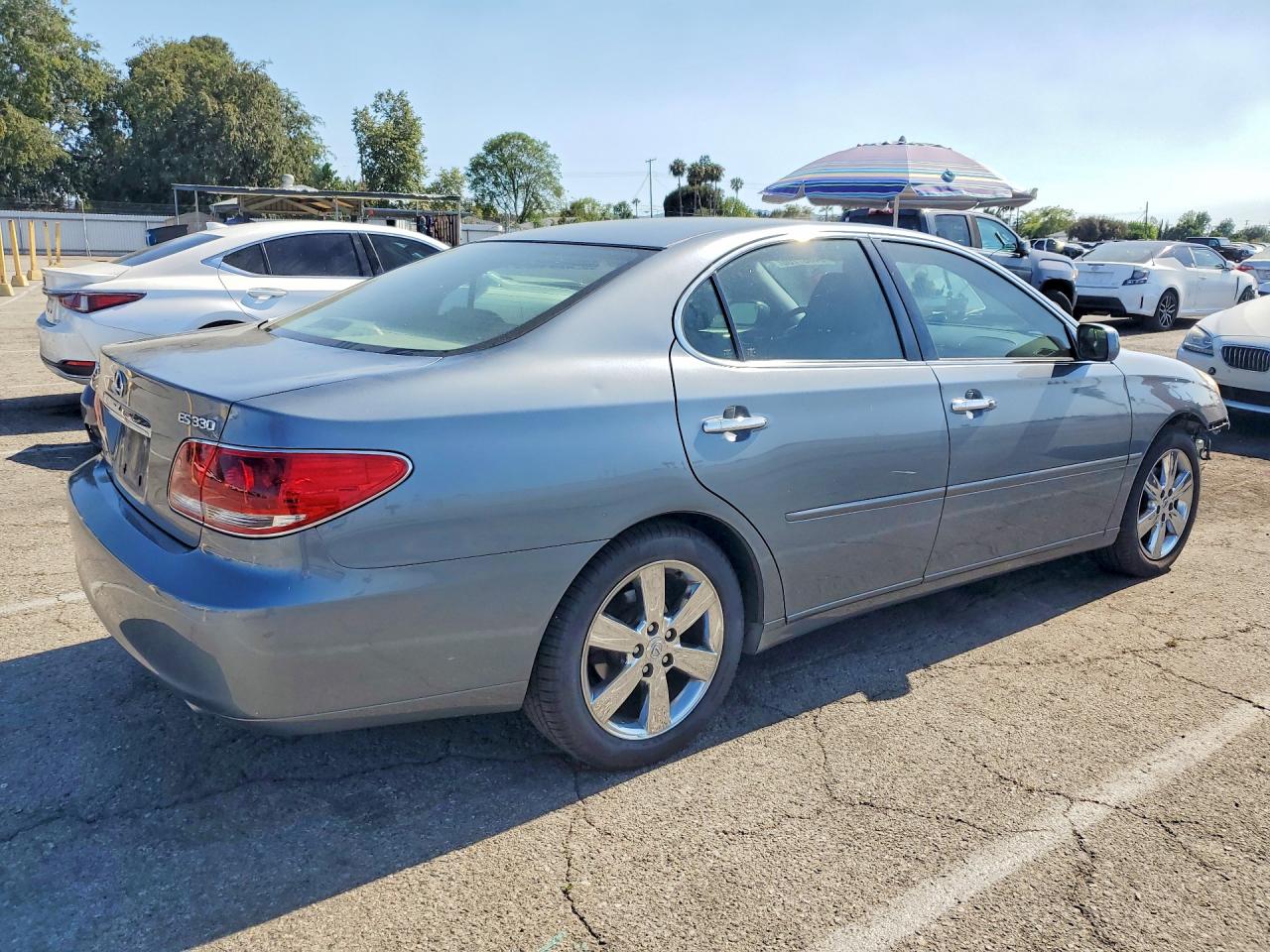 2005 LEXUS ES 330 photo 5