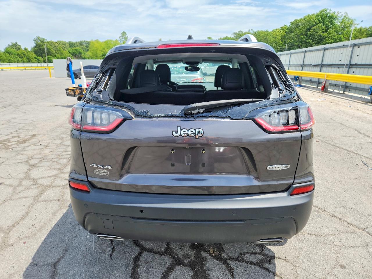 2021 JEEP CHEROKEE LATITUDE LUX photo 16