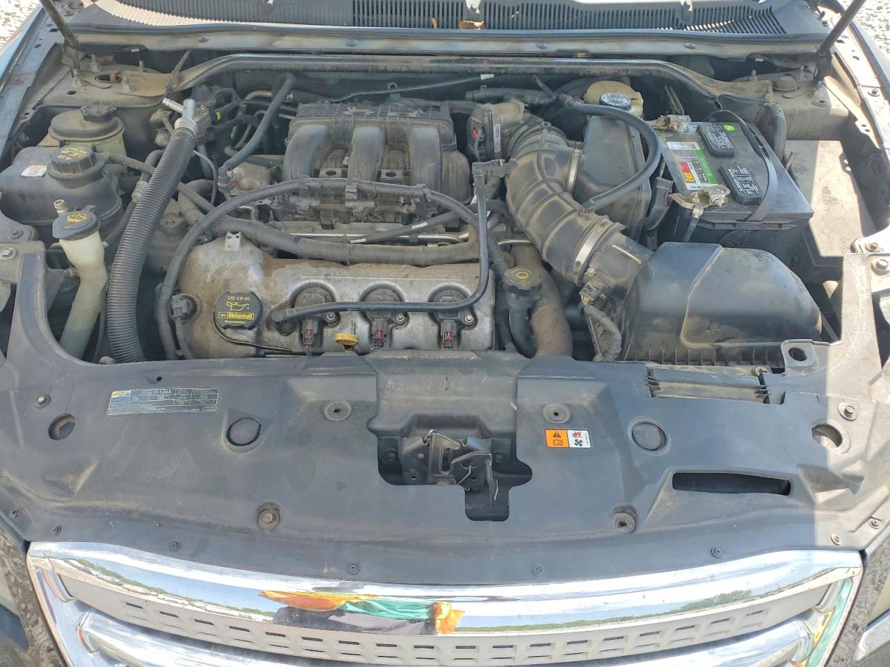 2010 FORD TAURUS SE photo 21