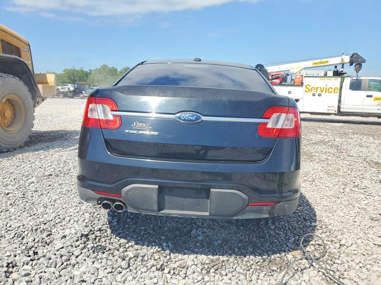 2010 FORD TAURUS SE photo 11