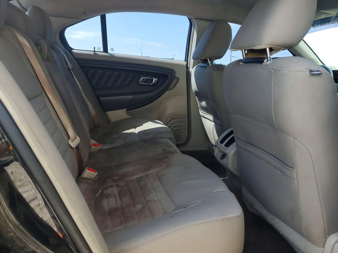 2010 FORD TAURUS SE photo 19