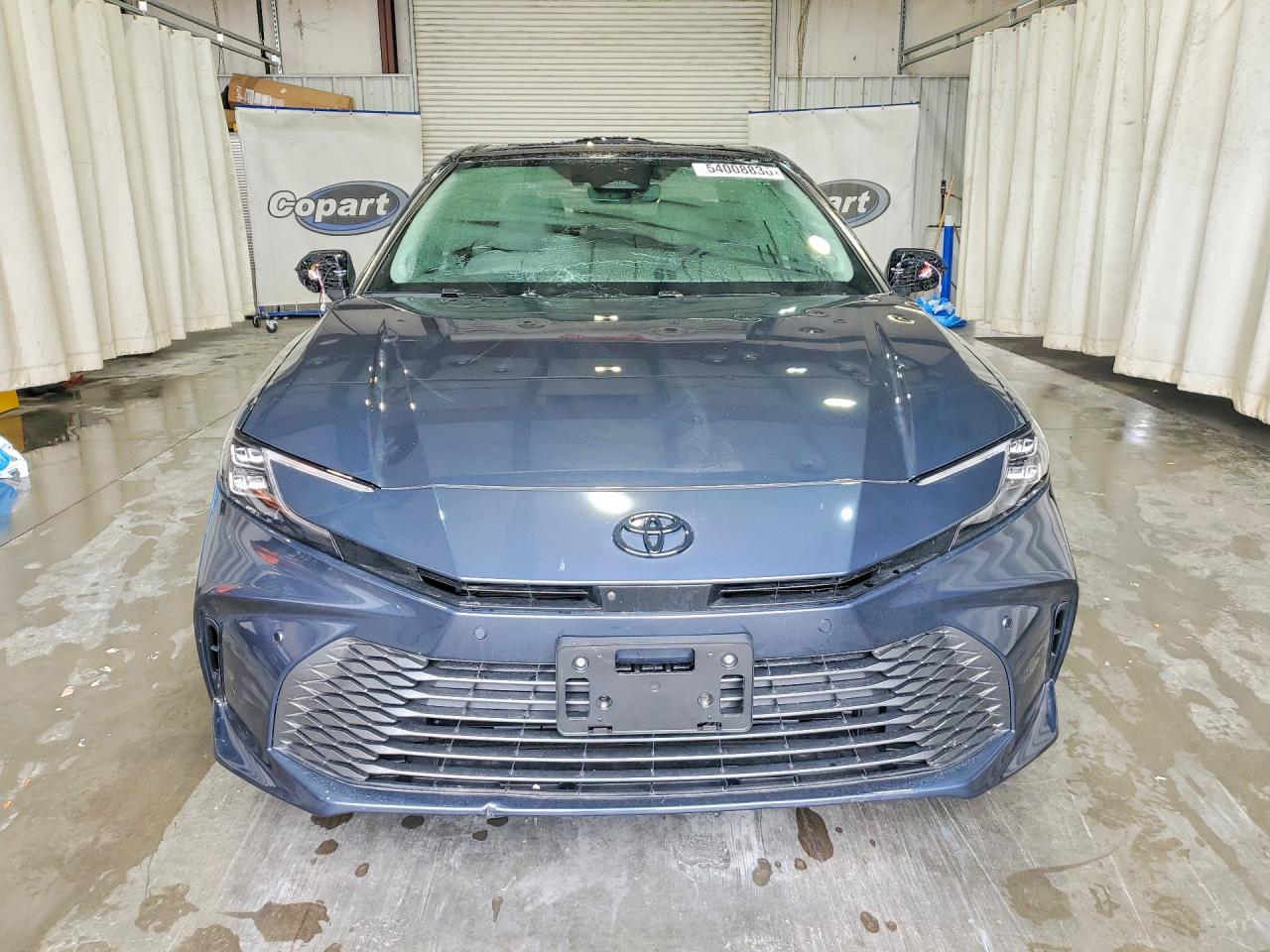 2026 TOYOTA CAMRY XLE photo 5
