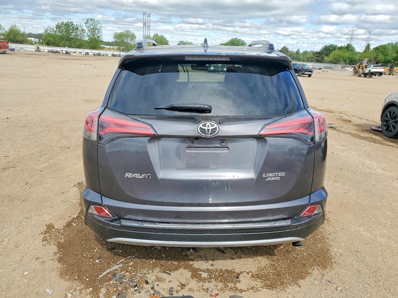 2018 TOYOTA RAV4 LIMITED photo 16