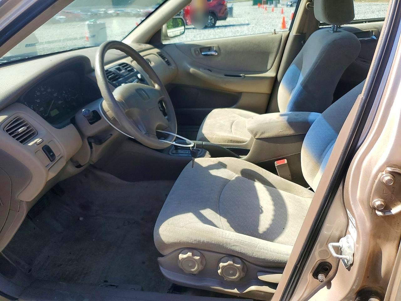 2002 HONDA ACCORD LX photo 7