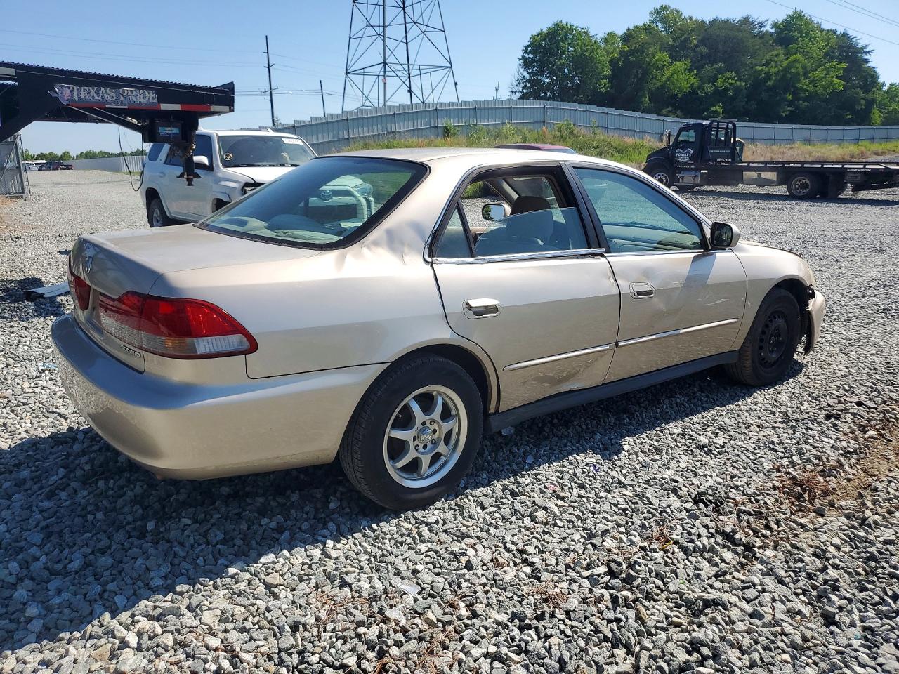 2002 HONDA ACCORD LX photo 3