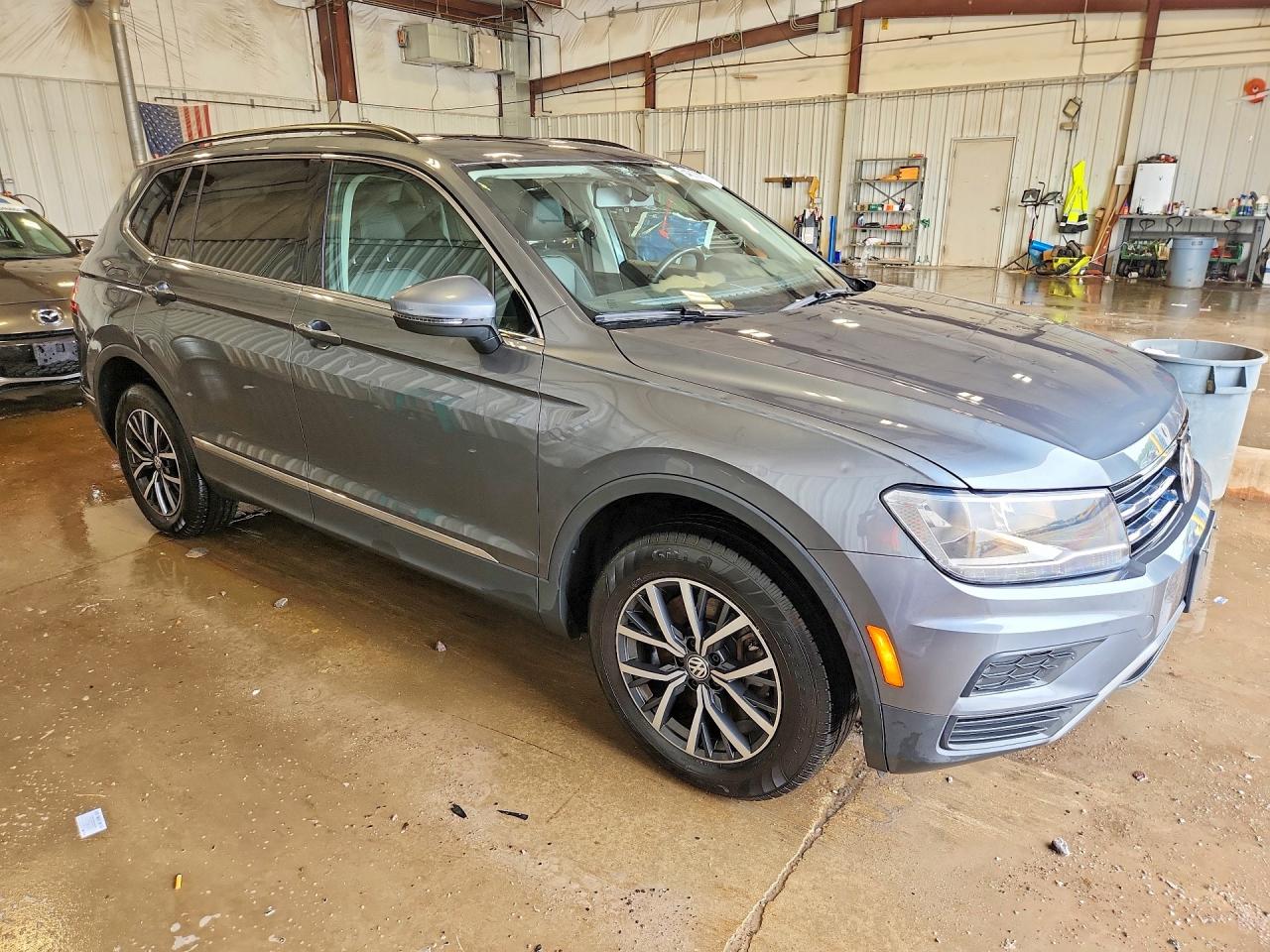 2020 VOLKSWAGEN TIGUAN SE photo 10