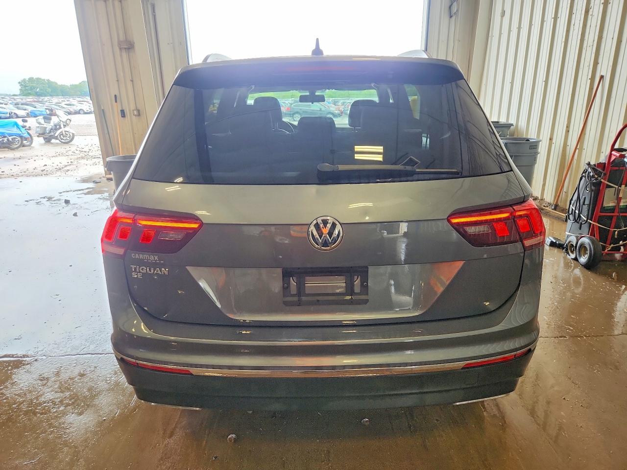 2020 VOLKSWAGEN TIGUAN SE photo 16