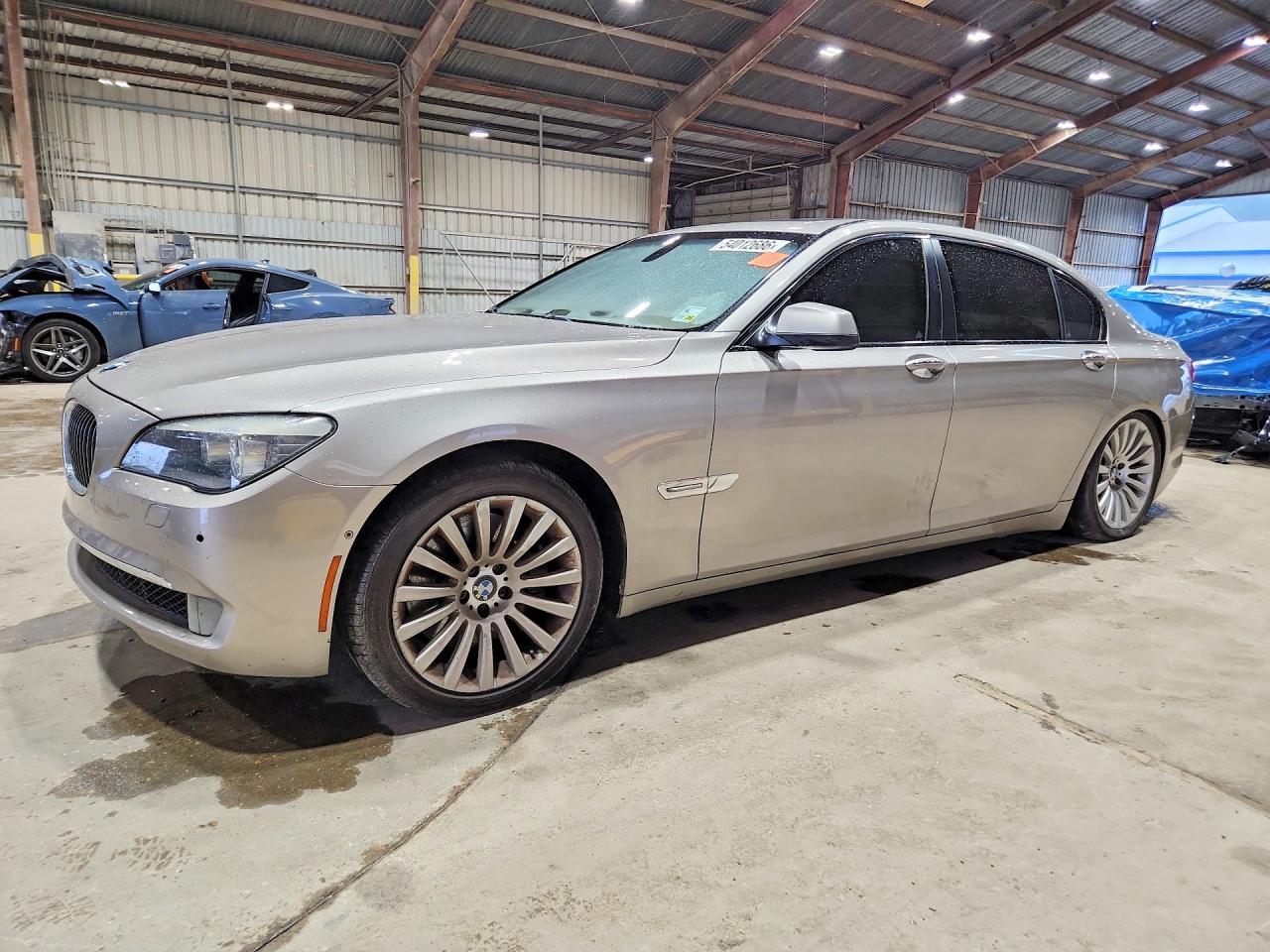 2009 BMW 750