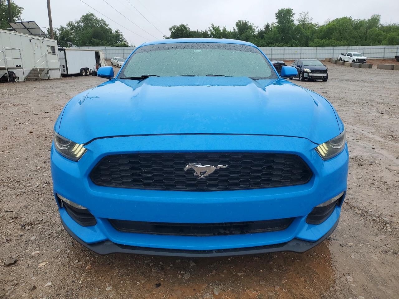 2017 FORD MUSTANG photo 9