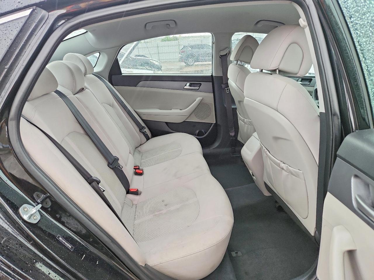 2017 HYUNDAI SONATA SE photo 19