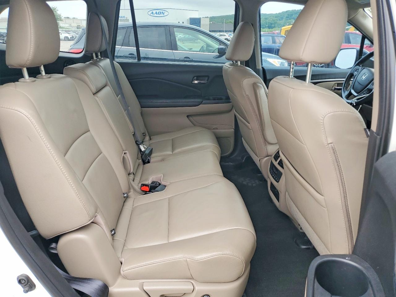 2016 HONDA PILOT EXL photo 31