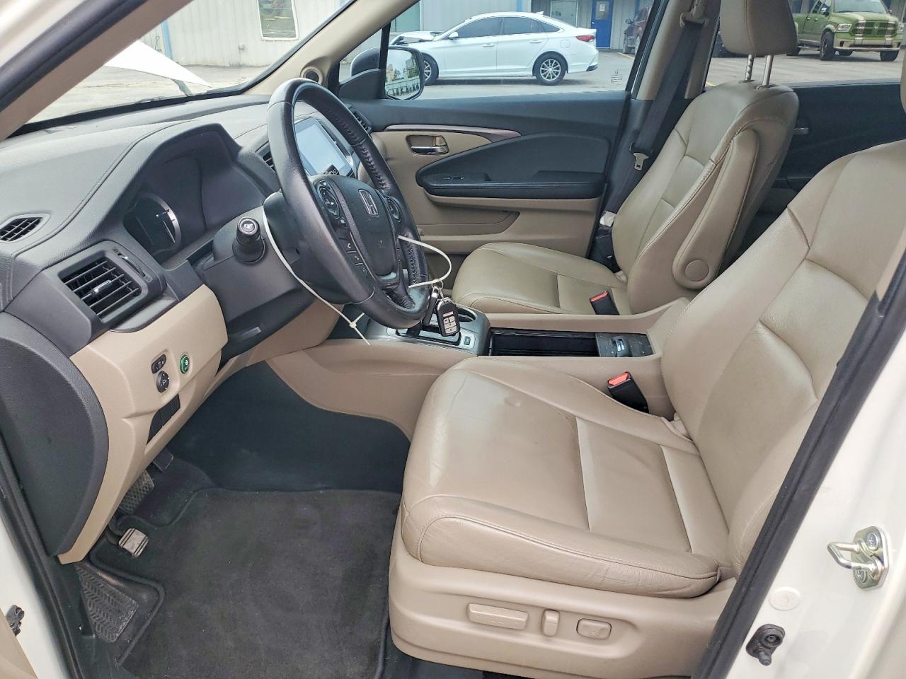 2016 HONDA PILOT EXL photo 19