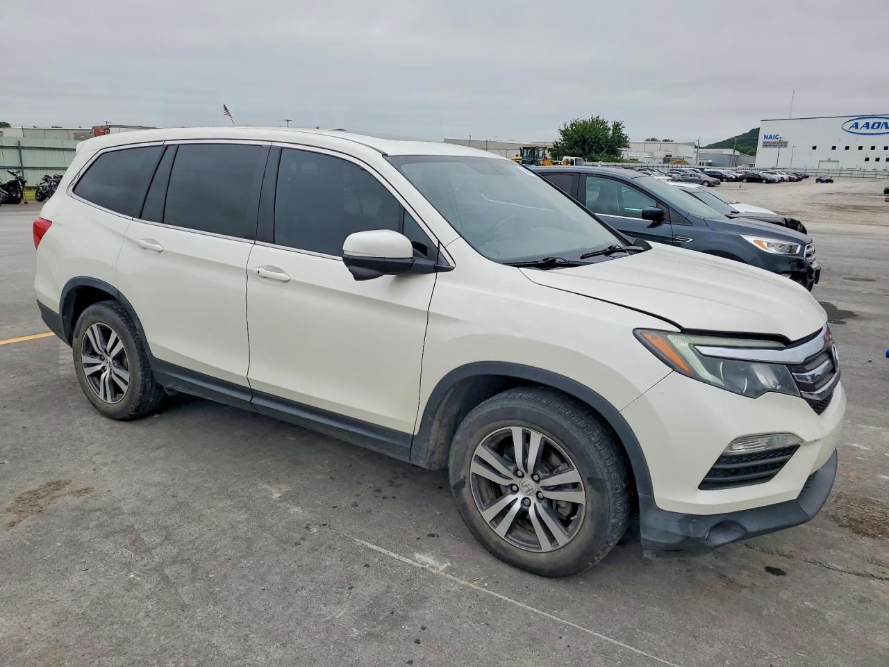 2016 HONDA PILOT EXL photo 10