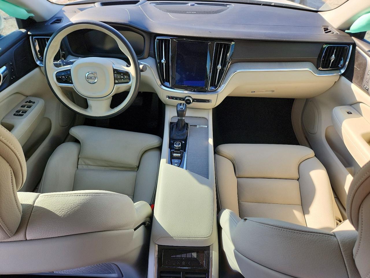 2020 VOLVO S60 T5 INSCRIPTION photo 15