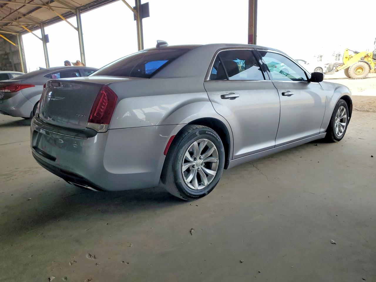 2015 CHRYSLER 300 LIMITED photo 5