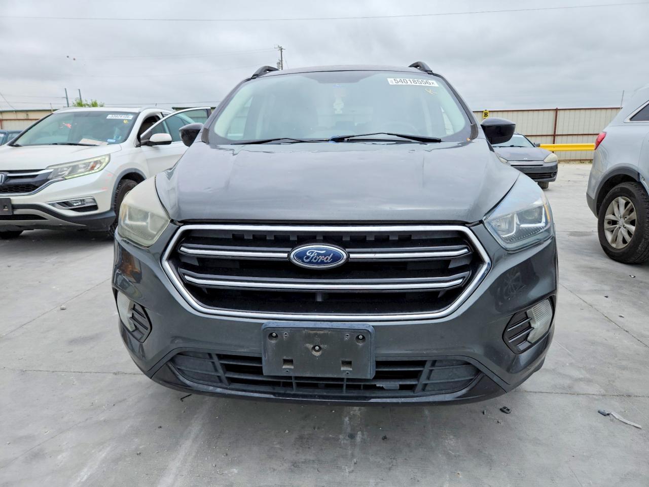 2017 FORD ESCAPE SE photo 9