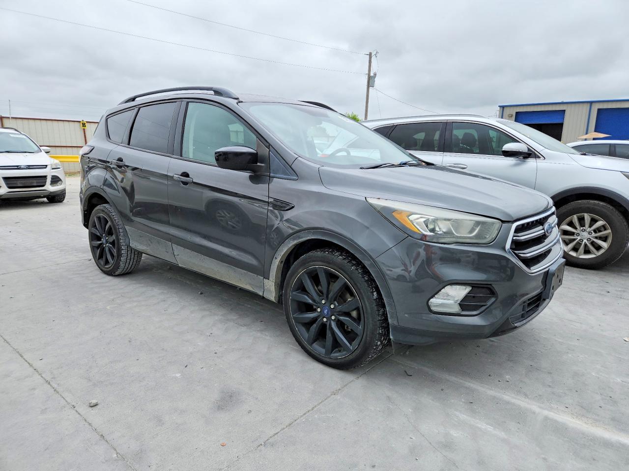 2017 FORD ESCAPE SE photo 7