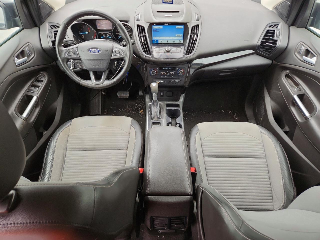 2017 FORD ESCAPE SE photo 15