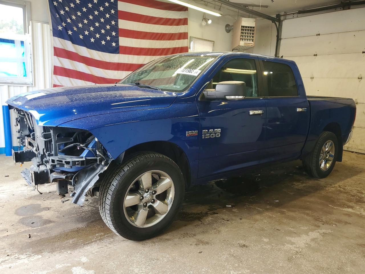 2016 RAM 1500 — FRONT END damage — photo 1