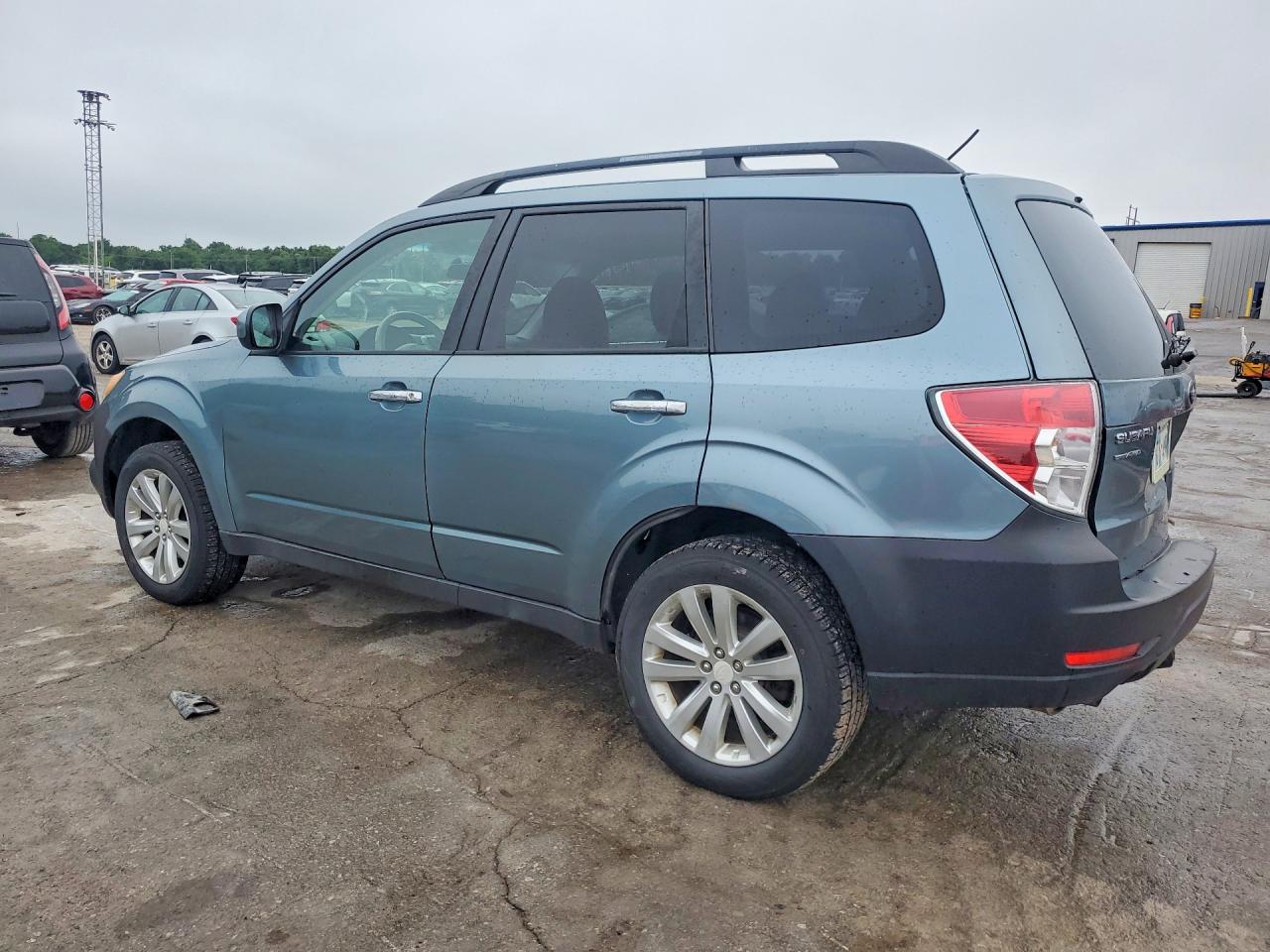 2011 SUBARU FORESTER 2.5X PREMIUM photo 3