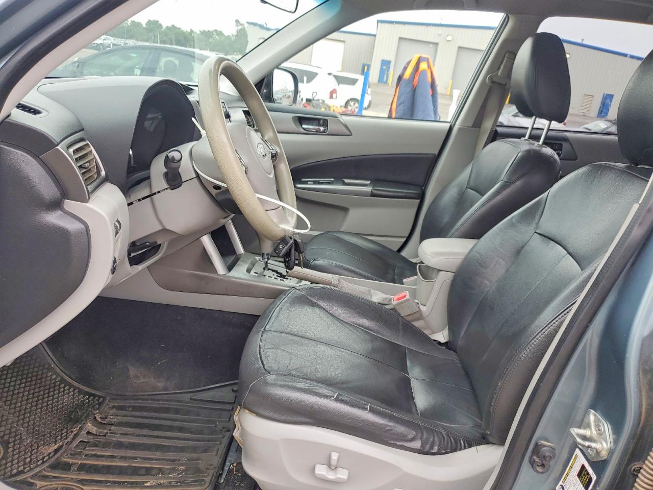 2011 SUBARU FORESTER 2.5X PREMIUM photo 13