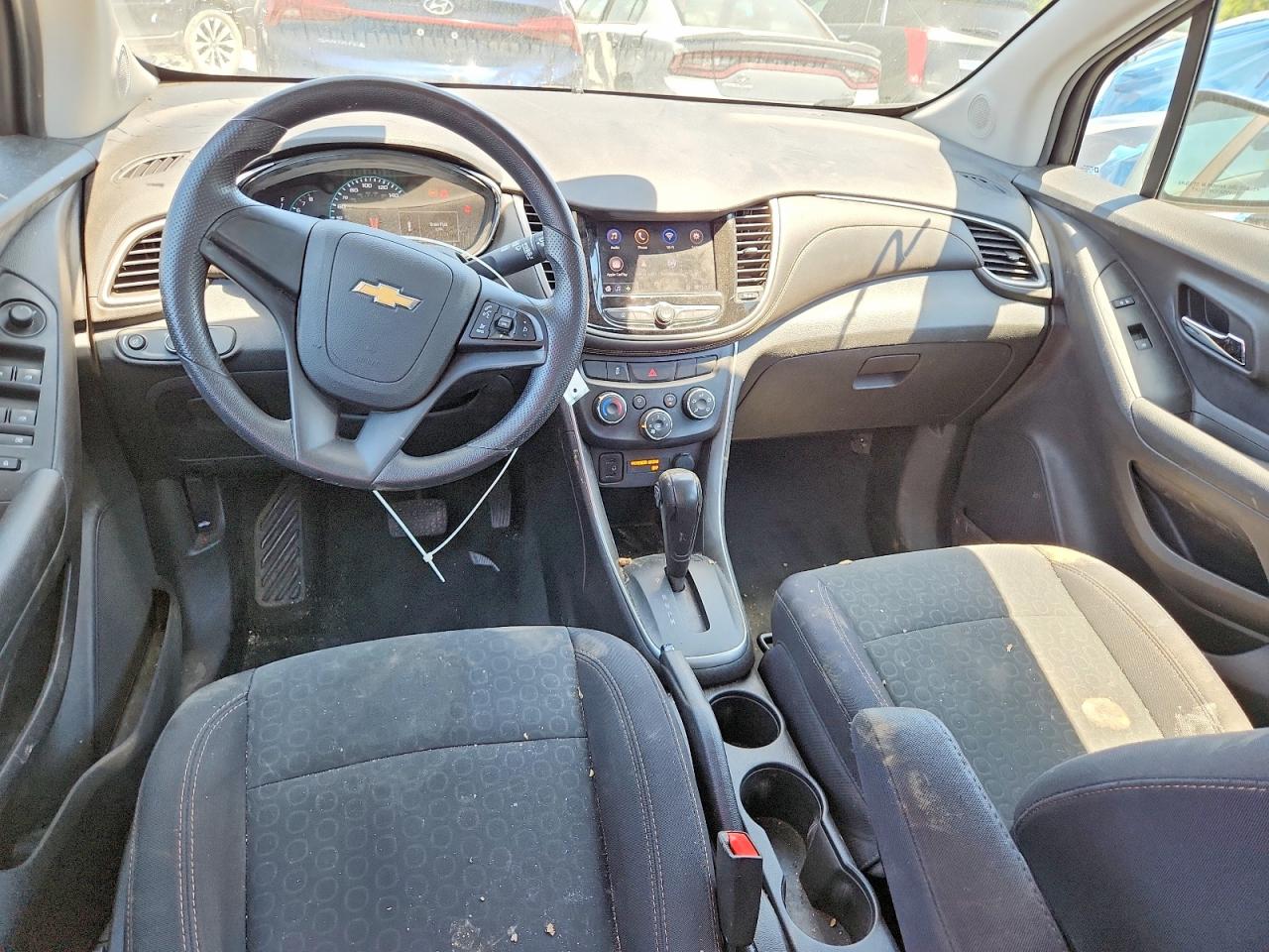 2020 CHEVROLET TRAX LS photo 15