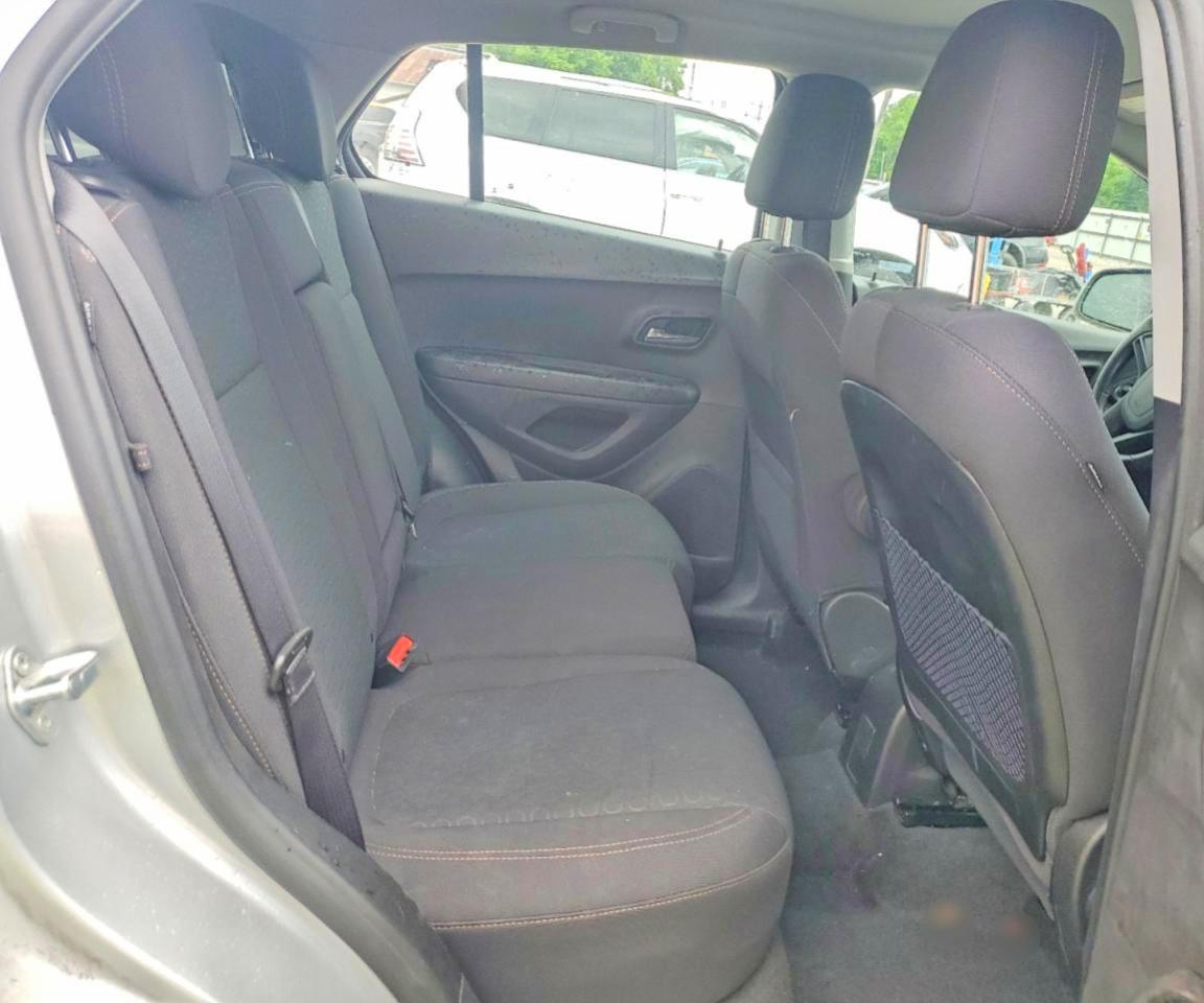 2020 CHEVROLET TRAX LS photo 21
