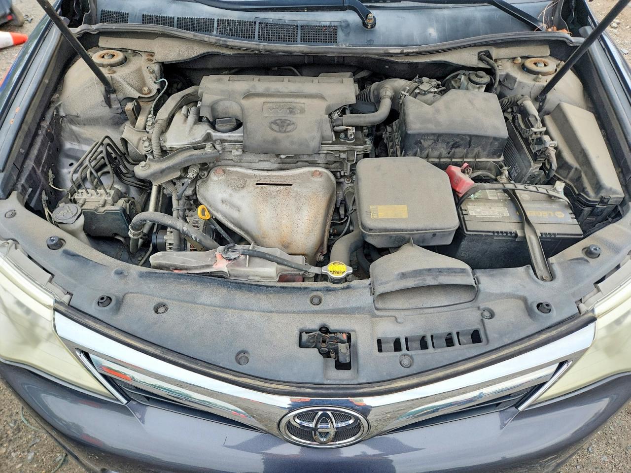 2012 TOYOTA CAMRY XLE photo 21