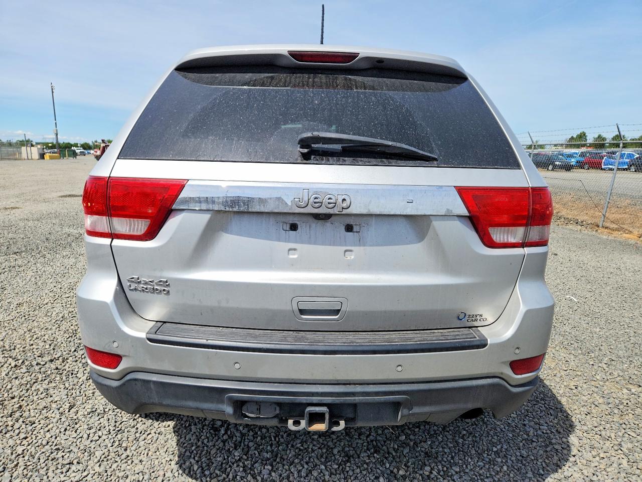 2012 JEEP GRAND CHEROKEE LAREDO photo 16