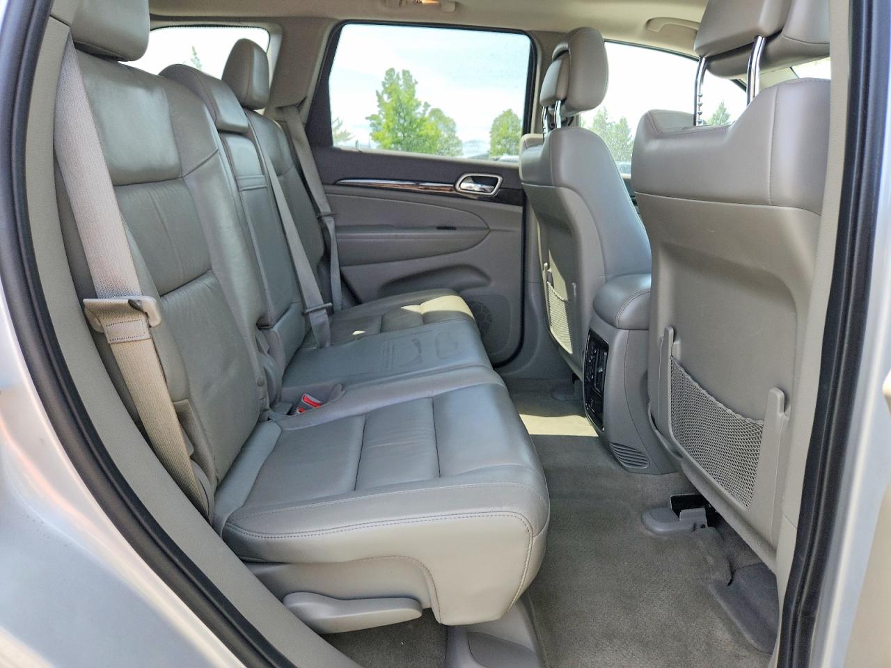 2012 JEEP GRAND CHEROKEE LAREDO photo 31