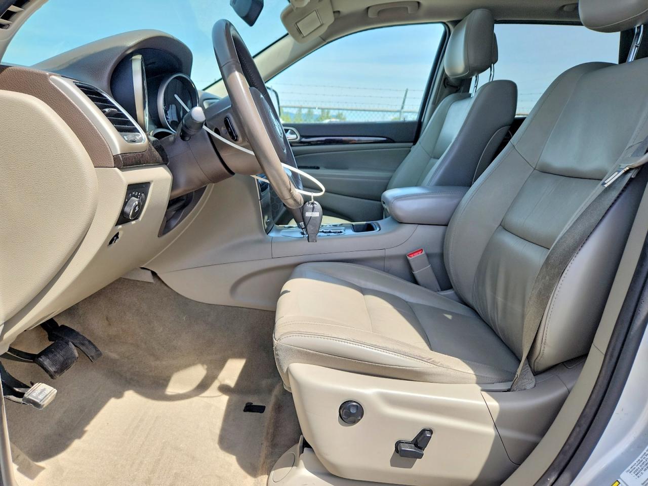 2012 JEEP GRAND CHEROKEE LAREDO photo 19