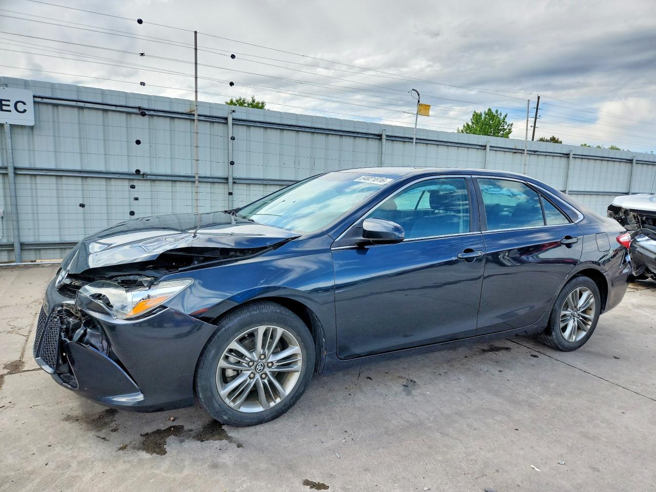 2016 TOYOTA CAMRY
