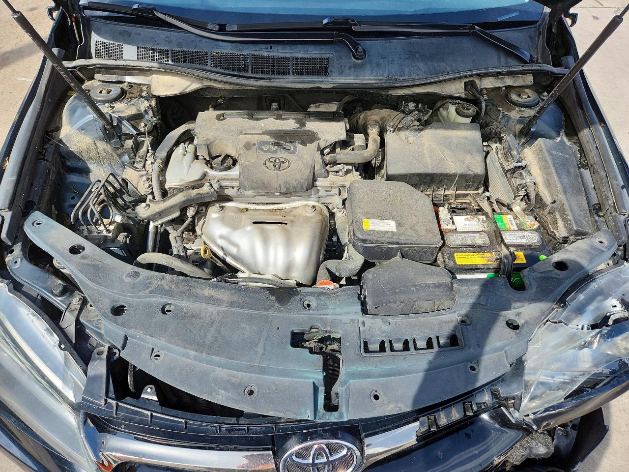 2016 TOYOTA CAMRY SE photo 11